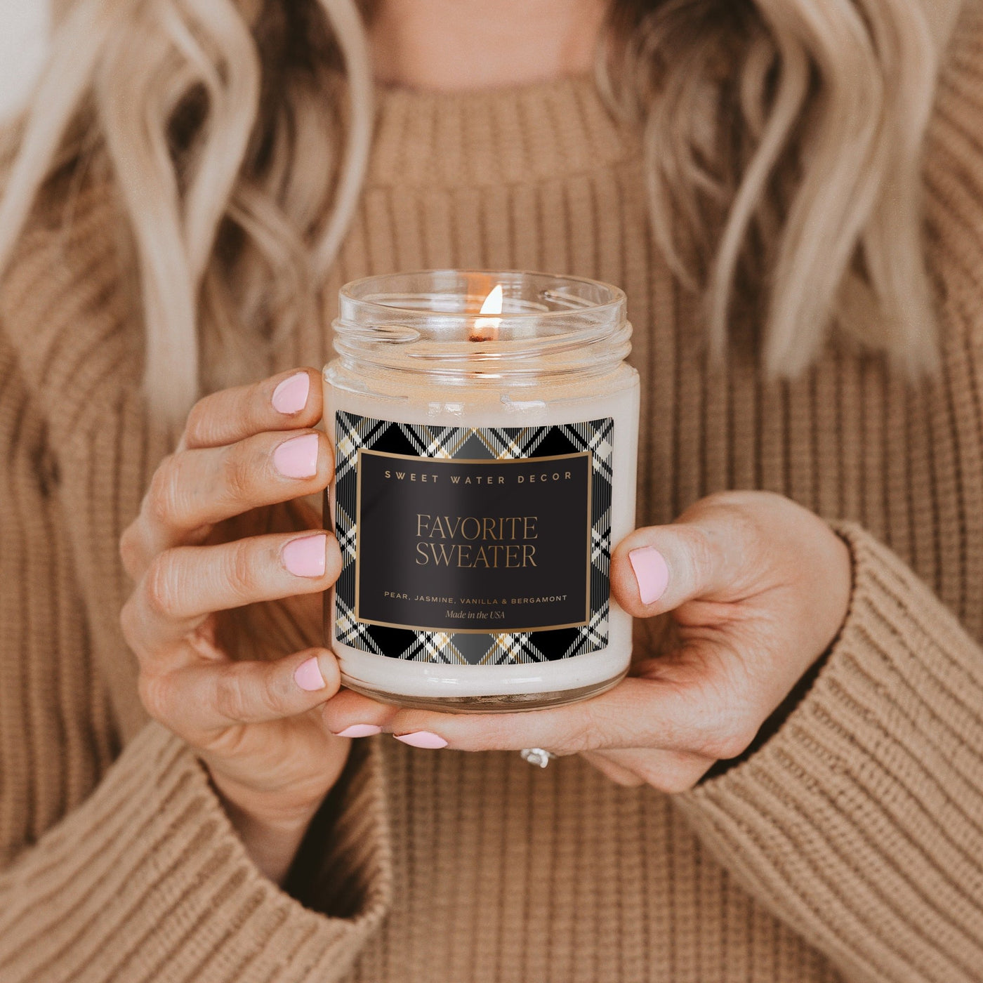 Favorite Sweater Soy Candle - Patterned 9 oz - Clear Jar (Cashmere and Vanilla) - Sweet Water Decor - Candles