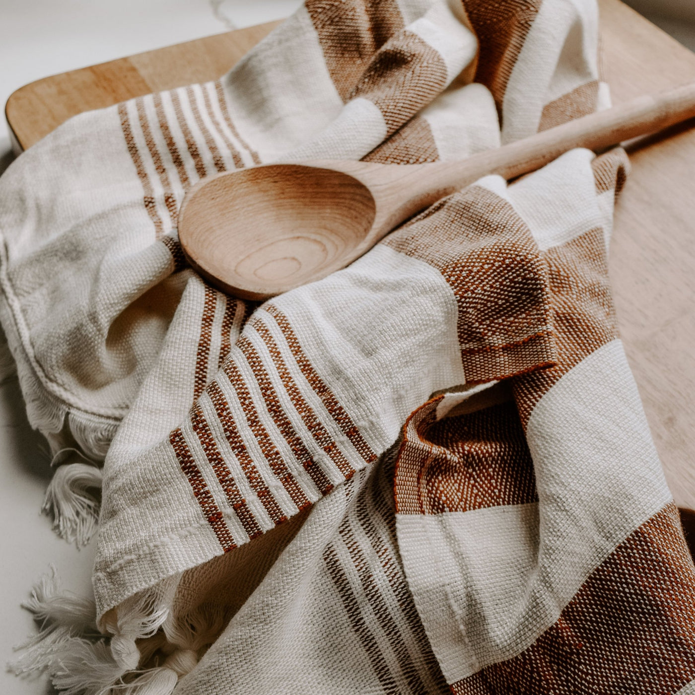Neutral hand towels online