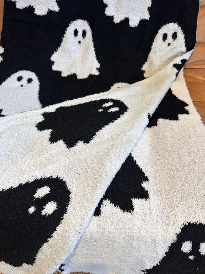 Spooky Ghost Throw Blanket - Sweet Water Decor - Blankets