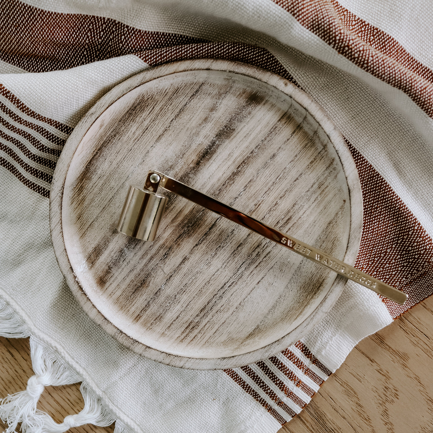 Gold Snuffer